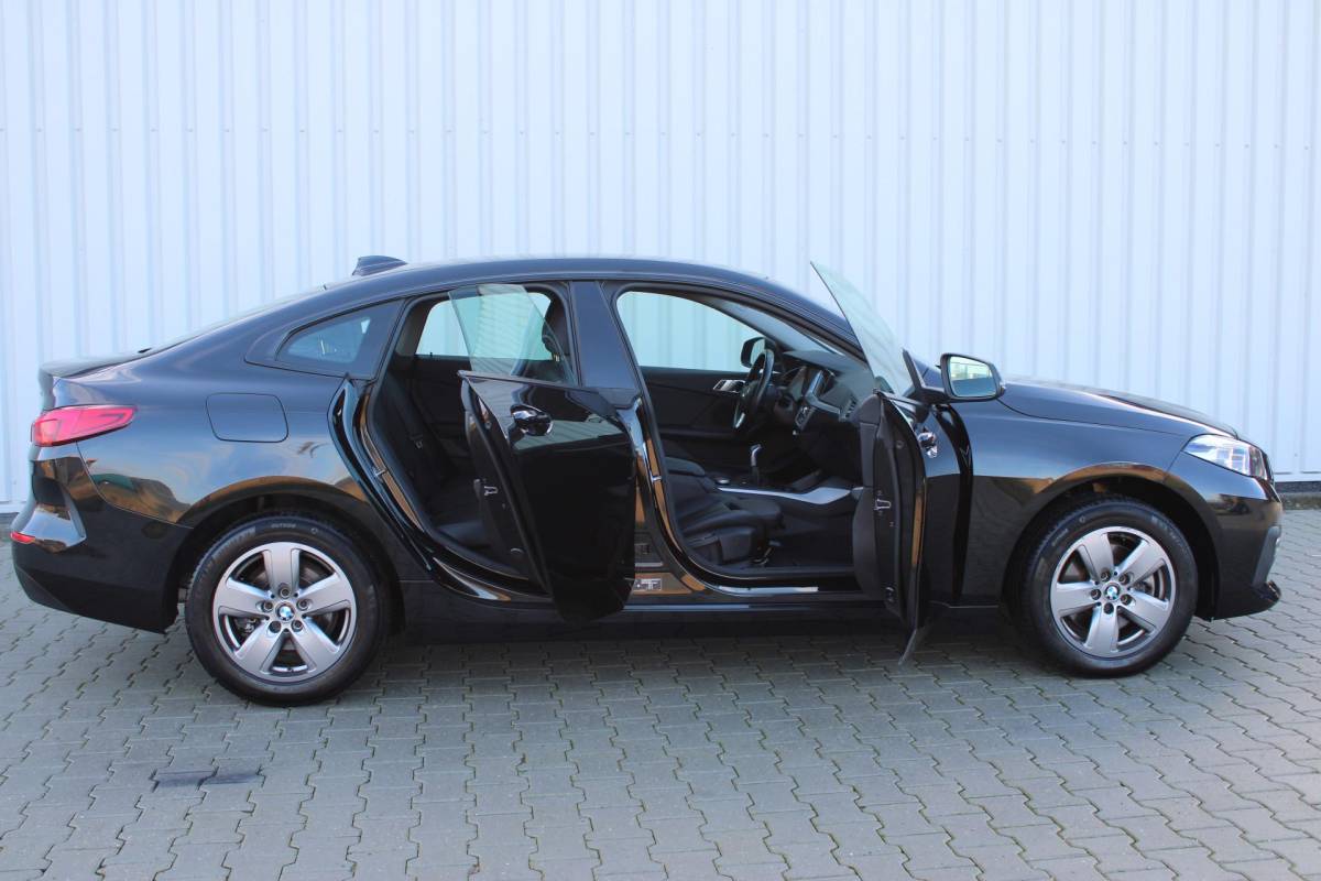 BMW 2 Serie BMW 2-serie Gran Coupé 218i Business Edition | Incl. 12 maanden garantie | Cruise control | Climate control | Parkeersensoren | Apple carplay/Android auto | Navigatie | DAB radio | Vol leder sportstoelen |