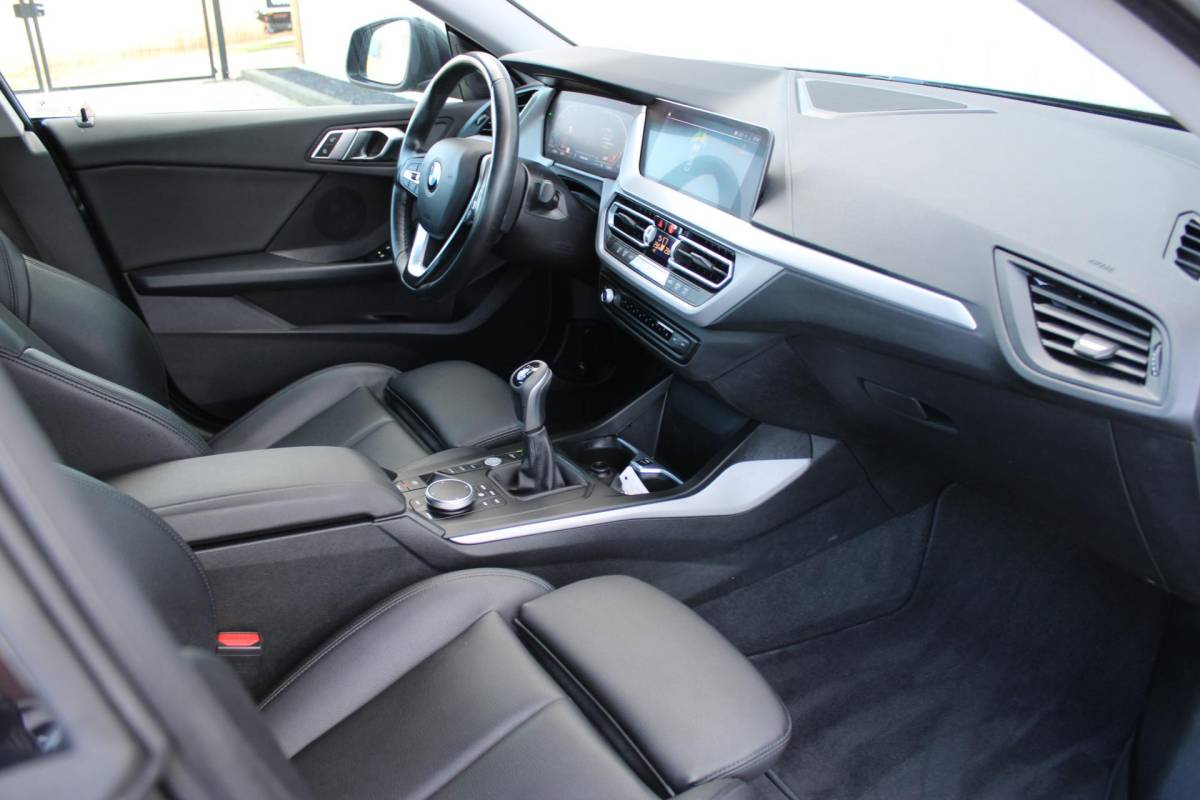 BMW 2 Serie BMW 2-serie Gran Coupé 218i Business Edition | Incl. 12 maanden garantie | Cruise control | Climate control | Parkeersensoren | Apple carplay/Android auto | Navigatie | DAB radio | Vol leder sportstoelen |