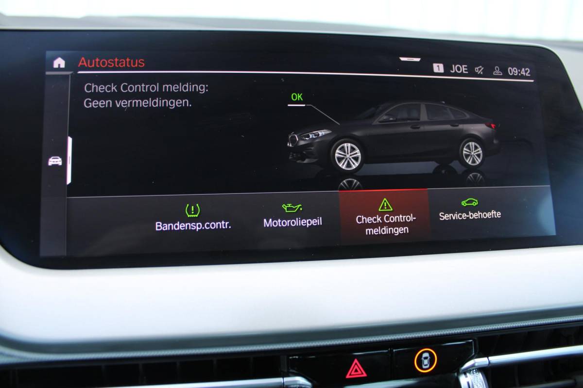 BMW 2 Serie BMW 2-serie Gran Coupé 218i Business Edition | Incl. 12 maanden garantie | Cruise control | Climate control | Parkeersensoren | Apple carplay/Android auto | Navigatie | DAB radio | Vol leder sportstoelen |