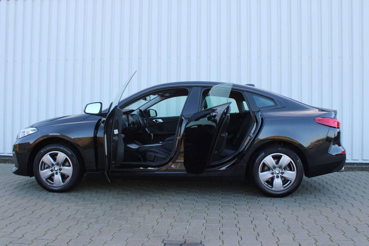 BMW 2 Serie BMW 2-serie Gran Coupé 218i Business Edition | Incl. 12 maanden garantie | Cruise control | Climate control | Parkeersensoren | Apple carplay/Android auto | Navigatie | DAB radio | Vol leder sportstoelen |