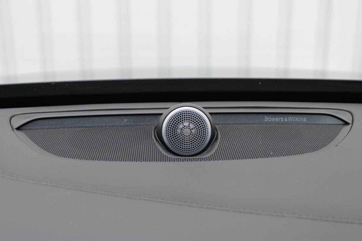 Volvo XC90 Volvo XC90 2.0 B5 AWD Inscription Intro Edition | Incl. 12 maanden garantie | 7 persoons | Adaptieve cruise control | Pilot assist | Bowers & Wilkins audio | Head-up display | Stoelverwarming/ventilatie | Stuurverwarming | Schuif/kantel dak | Trekhaak |