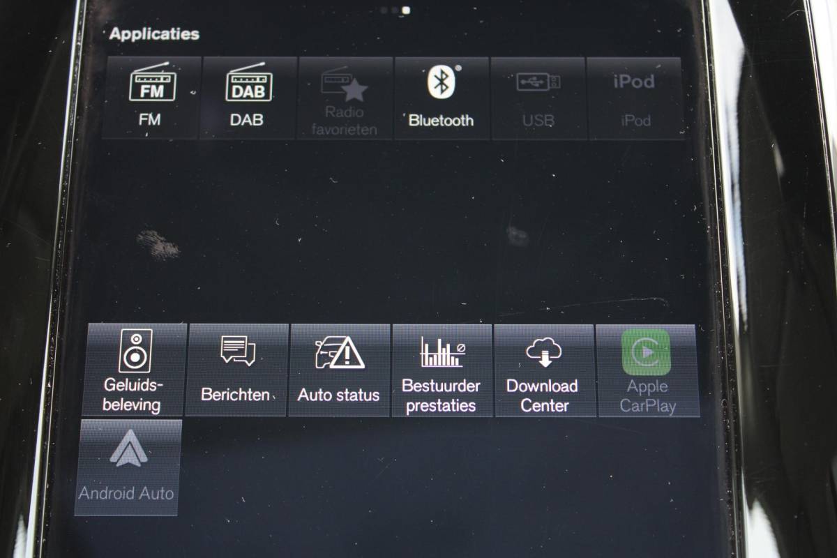 Volvo XC90 Volvo XC90 2.0 B5 AWD Inscription Intro Edition | Incl. 12 maanden garantie | 7 persoons | Adaptieve cruise control | Pilot assist | Bowers & Wilkins audio | Head-up display | Stoelverwarming/ventilatie | Stuurverwarming | Schuif/kantel dak | Trekhaak |