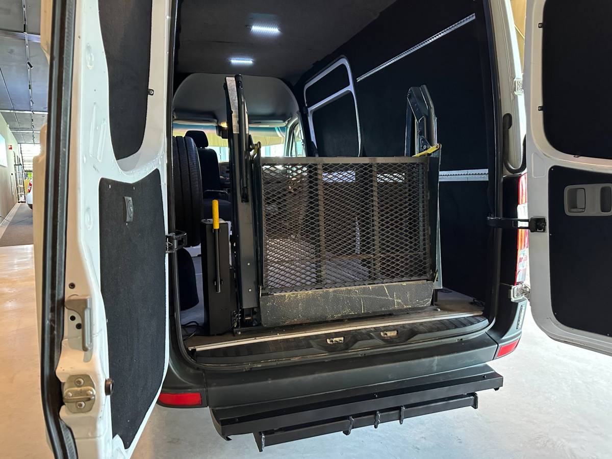 Mercedes-Benz Sprinter Mercedes-Benz Sprinter 316 2.2 CDI 366 AUTOMAAT L2-H2 ROLSTOEL-MINDER VALIDEBUS|SIDE-TO-SIDE|LAAG TARIEF WEGENBELASTING/nwe APK+OH