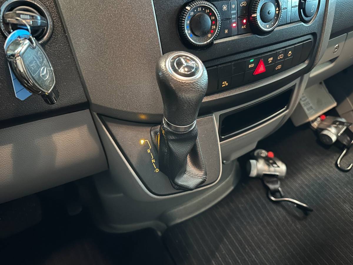 Mercedes-Benz Sprinter Mercedes-Benz Sprinter 316 2.2 CDI 366 AUTOMAAT L2-H2 ROLSTOEL-MINDER VALIDEBUS|SIDE-TO-SIDE|LAAG TARIEF WEGENBELASTING/nwe APK+OH