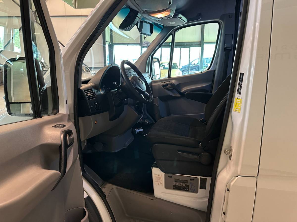 Mercedes-Benz Sprinter Mercedes-Benz Sprinter 316 2.2 CDI 366 AUTOMAAT L2-H2 ROLSTOEL-MINDER VALIDEBUS|SIDE-TO-SIDE|LAAG TARIEF WEGENBELASTING/nwe APK+OH