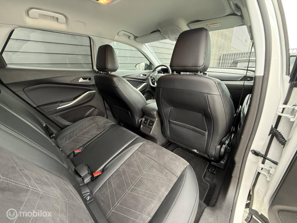 Opel Grandland Opel Grandland 1.2 Turbo GS Line Automaat Carplay/Winterpakket
