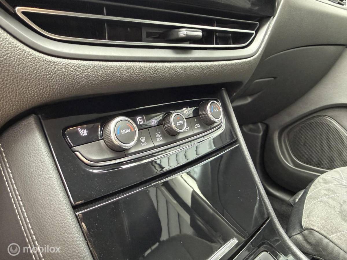 Opel Grandland Opel Grandland 1.2 Turbo GS Line Automaat Carplay/Winterpakket