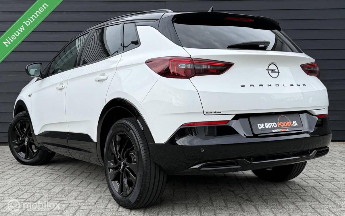 Opel Grandland Opel Grandland 1.2 Turbo GS Line Automaat Carplay/Winterpakket