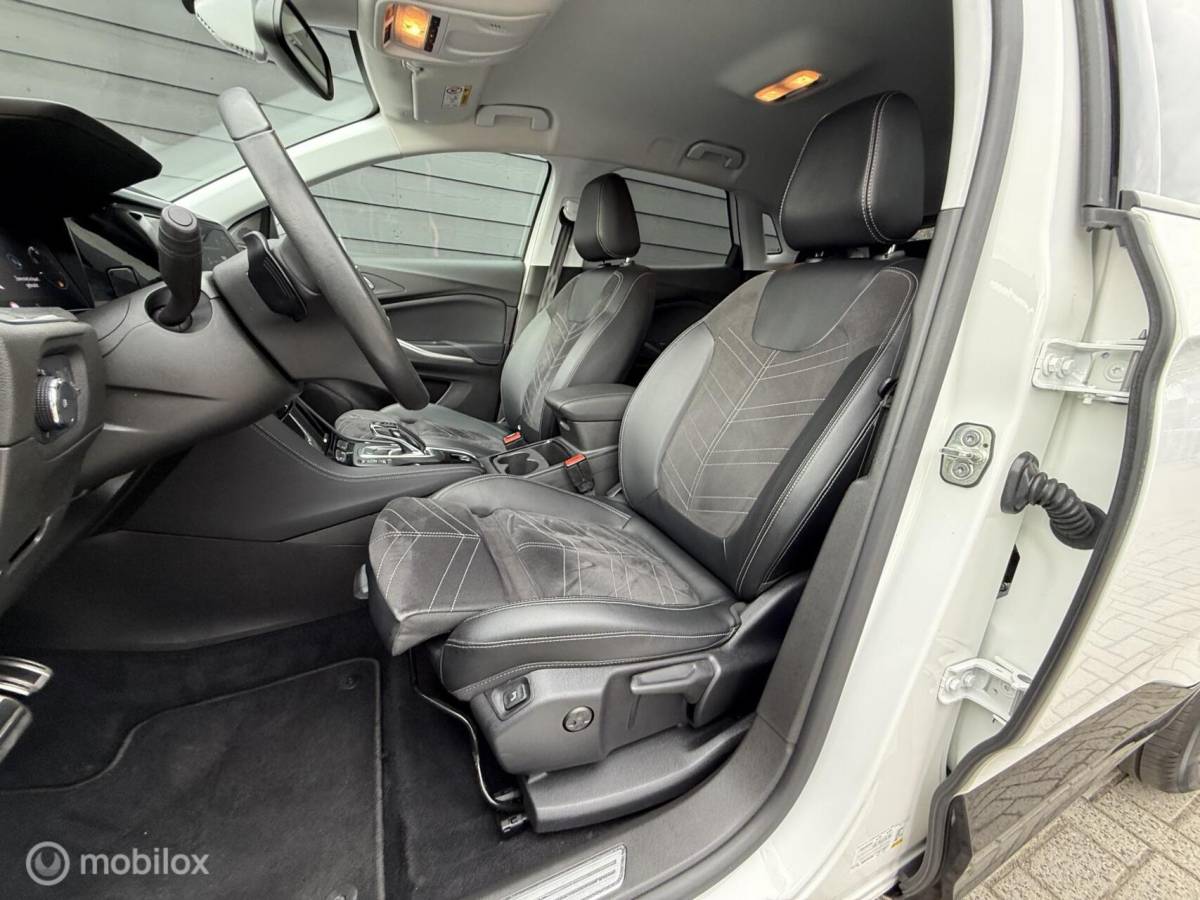 Opel Grandland Opel Grandland 1.2 Turbo GS Line Automaat Carplay/Winterpakket