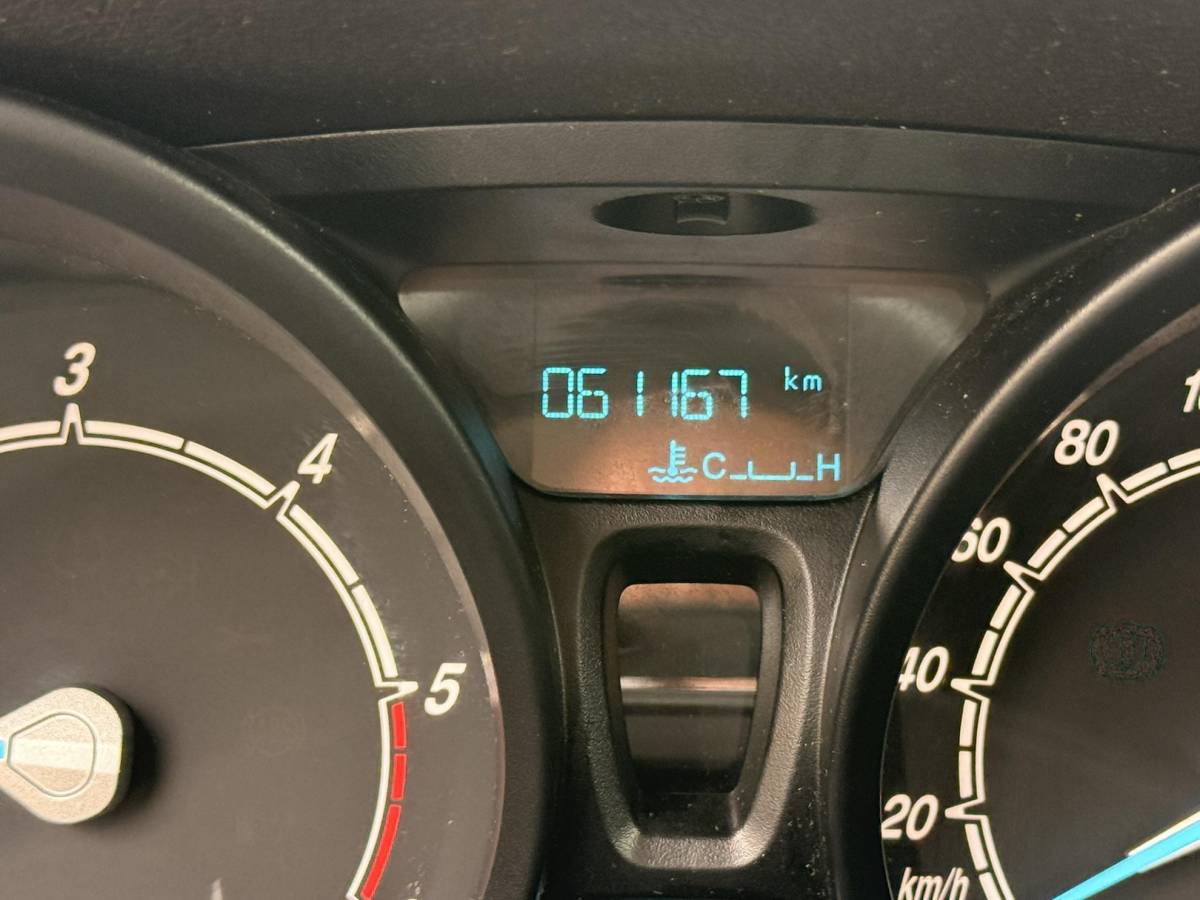 Ford Transit Courier Ford Transit Courier 1.5 TDCI Limited Duratorq S&S 100pk | Navigatie | Camera | Cruise control | Lichtmetalen velgen | Stoelverwarming | Reservewiel