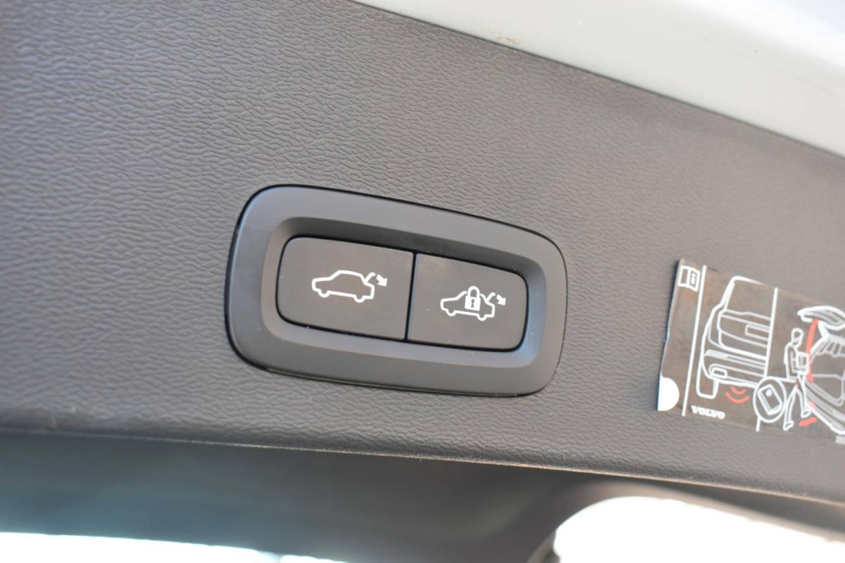 Volvo XC40 Volvo XC40 Recharge Pro ECC PANODAK SOH 91%