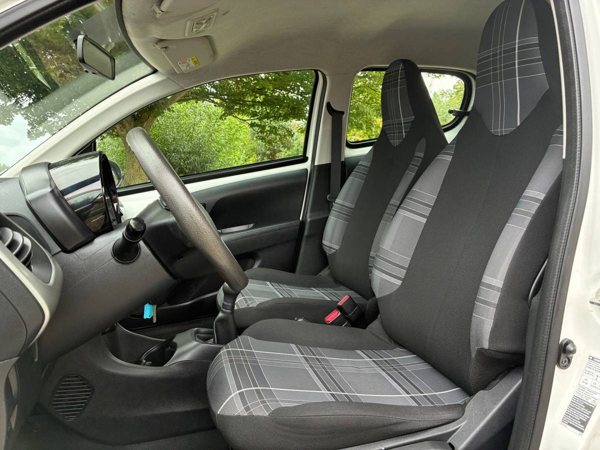 Peugeot 108 Peugeot 108 1.0 e-VTi Active | Airco + Bluetooth + Elk. Ramen Nu €5.975,-!!