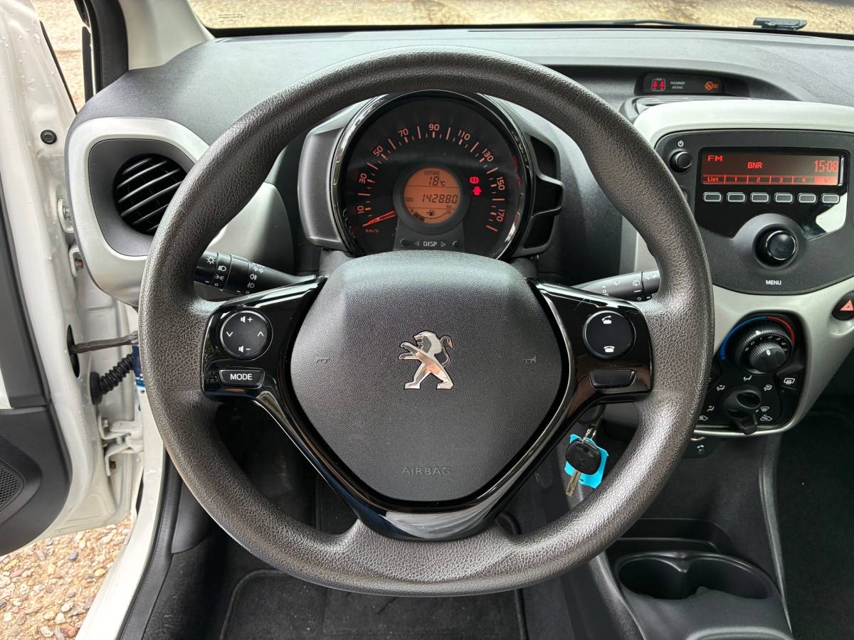 Peugeot 108 Peugeot 108 1.0 e-VTi Active | Airco + Bluetooth + Elk. Ramen Nu €5.975,-!!