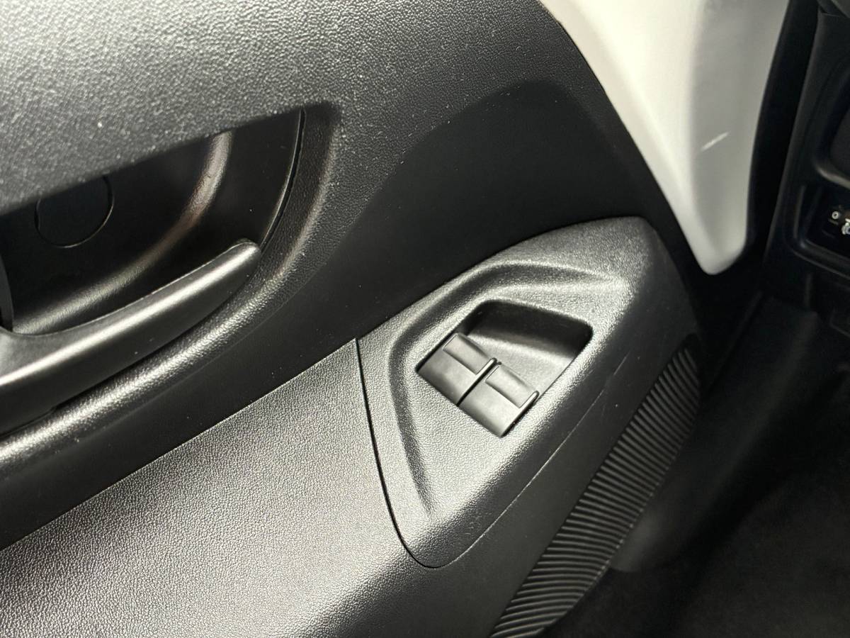 Peugeot 108 Peugeot 108 1.0 e-VTi Active | Airco + Bluetooth + Elk. Ramen Nu €5.975,-!!