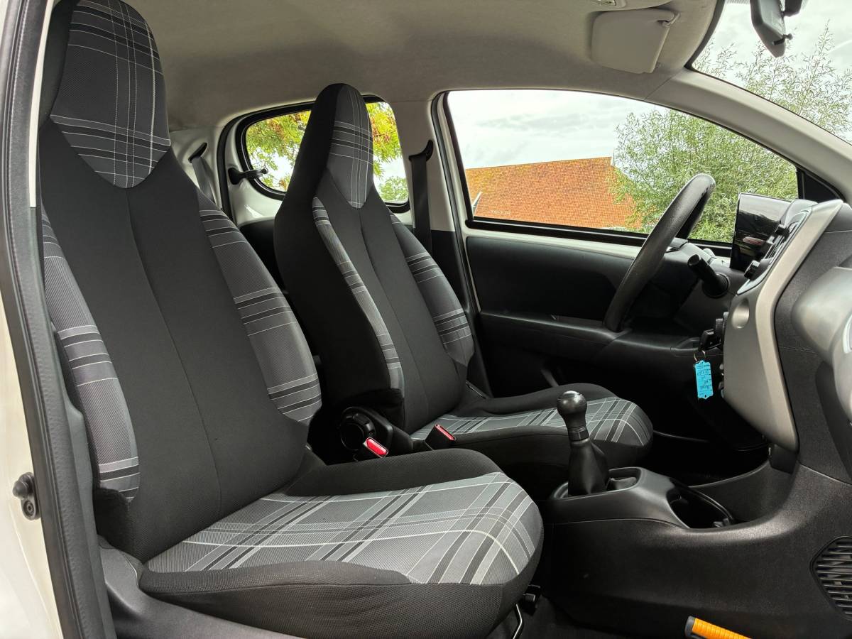 Peugeot 108 Peugeot 108 1.0 e-VTi Active | Airco + Bluetooth + Elk. Ramen Nu €5.975,-!!