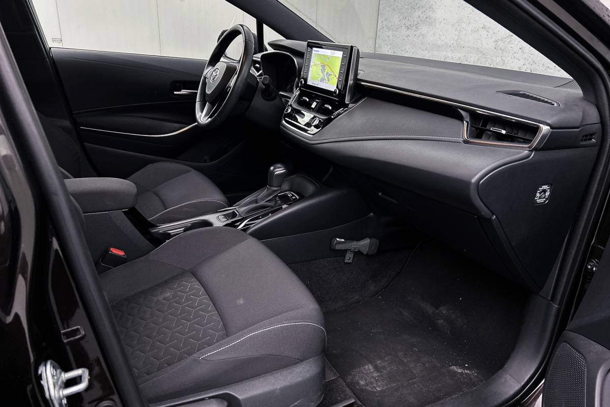 Toyota Corolla Touring Sports Toyota Corolla Touring Sports 1.8 Hybrid Active | LED koplampen | Camera | Cruise control