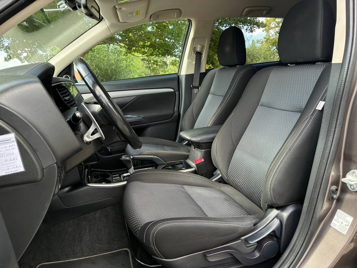 Mitsubishi Outlander Mitsubishi Outlander 2.0 Connect Pro | Automaat | DAB + Carplay + Clima nu €16.975