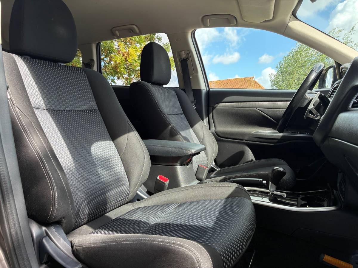 Mitsubishi Outlander Mitsubishi Outlander 2.0 Connect Pro | Automaat | DAB + Carplay + Clima nu €16.975