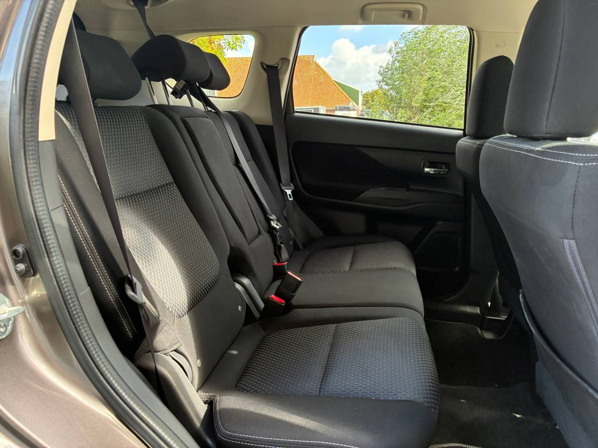 Mitsubishi Outlander Mitsubishi Outlander 2.0 Connect Pro | Automaat | DAB + Carplay + Clima nu €16.975