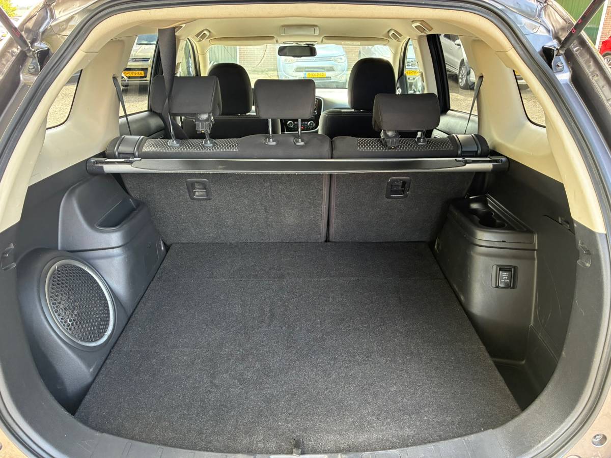 Mitsubishi Outlander Mitsubishi Outlander 2.0 Connect Pro | Automaat | DAB + Carplay + Clima nu €16.975
