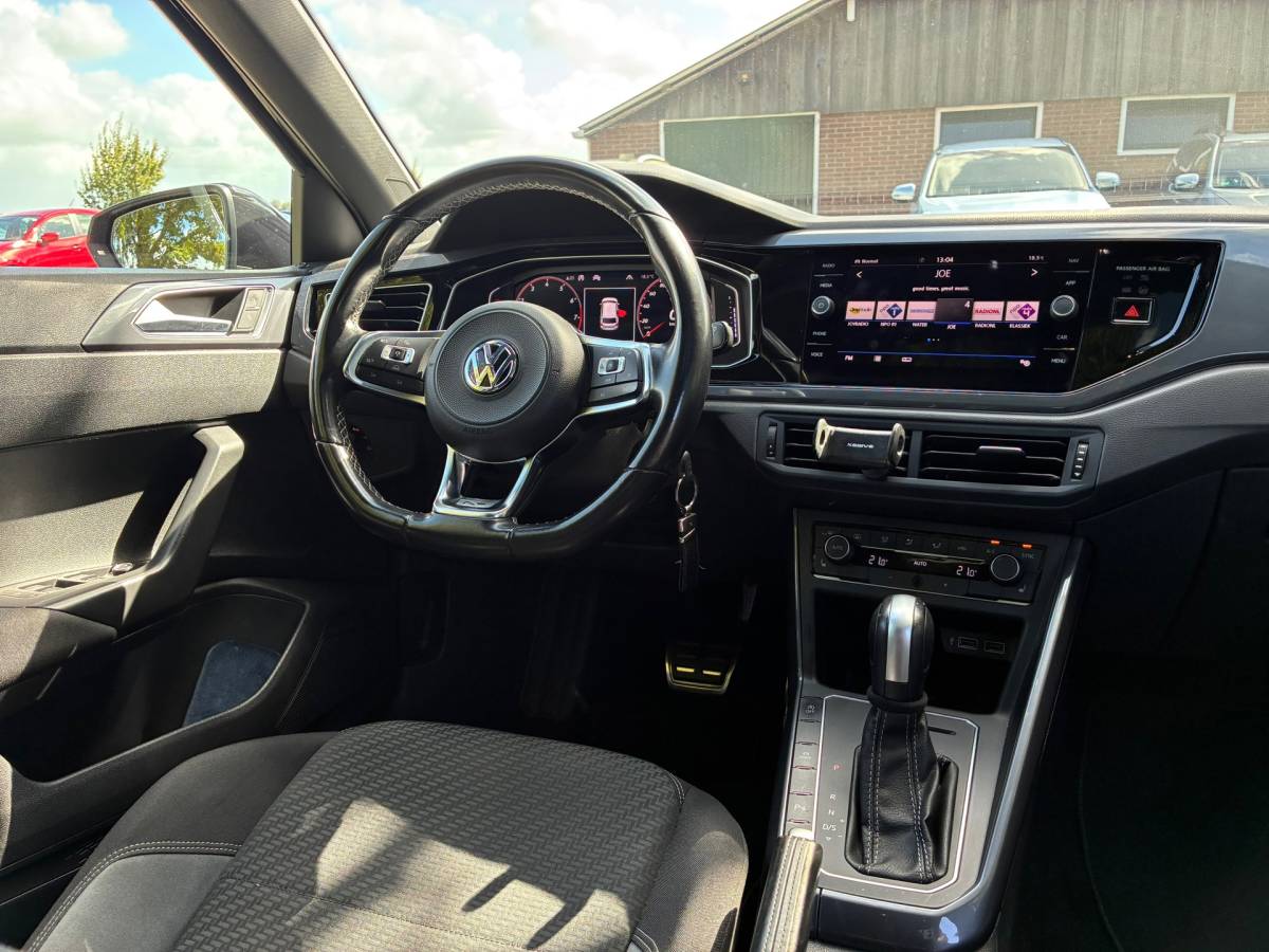 Volkswagen Polo Volkswagen POLO 1.5 TSI R-line | Automaat | Bomvol!! nu €19.975,-!!