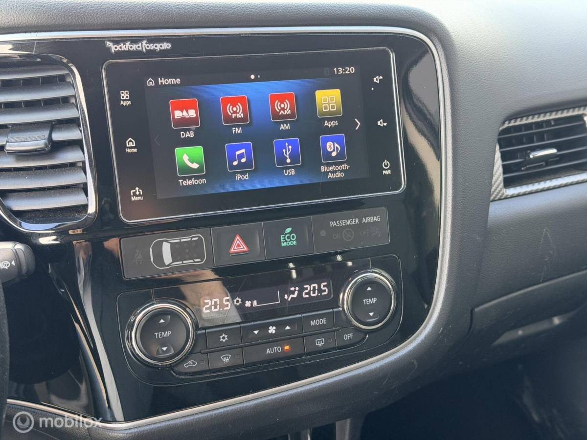 Mitsubishi Outlander Mitsubishi Outlander 2.0 Executive Edition|7 persoons | trekhaak| carplay|