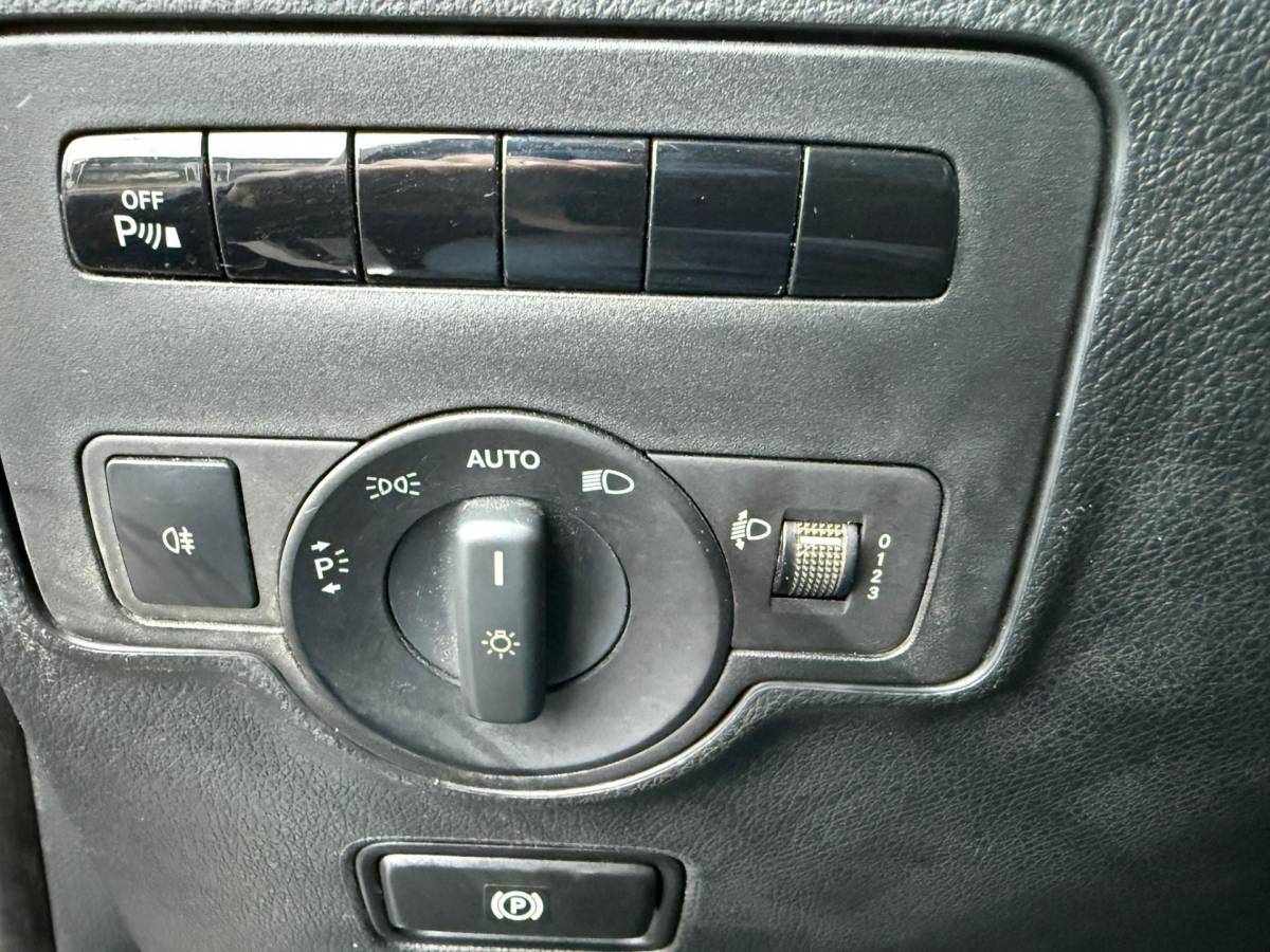 Mercedes-Benz Vito Mercedes-Benz Vito 116 CDI Lang / PDC / Cruise / 3-zits / Airco