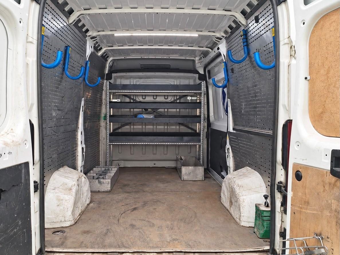 Peugeot Boxer Peugeot Boxer 2.2 BlueHDi 165PK Premium L2H2 Trekhaak Navigatie Camera Airco Bluetooth Cruise Control  Bumperopstap Achter Dakladder Parkeersensoren Lane Warning Departure