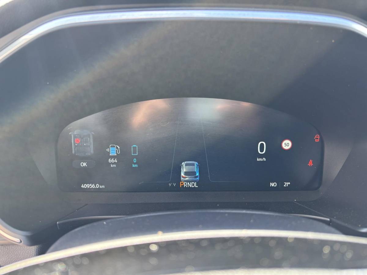 Ford Kuga Ford Kuga 2.5 PHEV Titanium 243pk | Nieuw model | Wegklapbare Trekhaak | Achteruitrijcamera | Cruise control | Navigatie | 2.100kg geremd trekgewicht