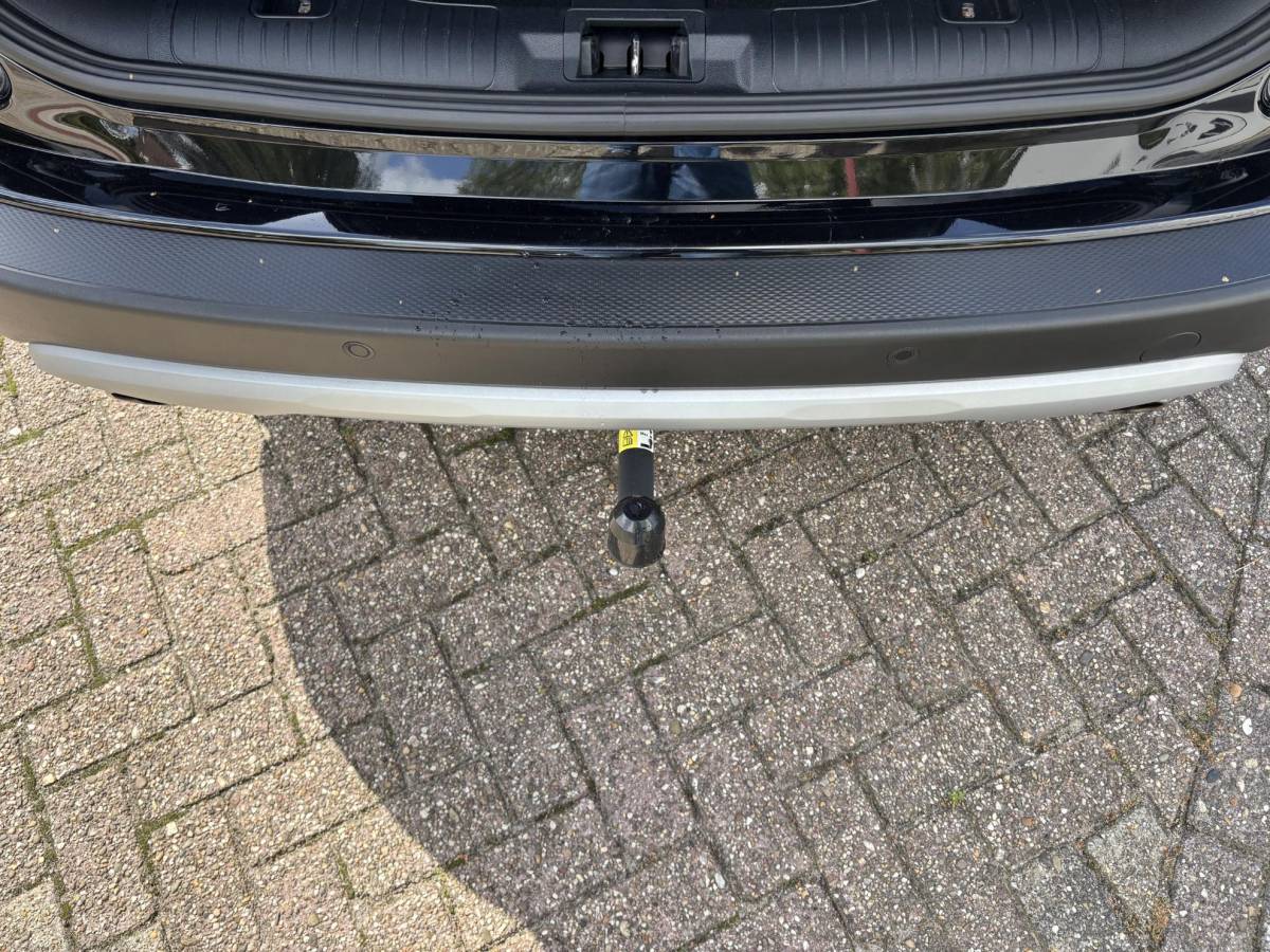 Ford Kuga Ford Kuga 2.5 PHEV Titanium 243pk | Nieuw model | Wegklapbare Trekhaak | Achteruitrijcamera | Cruise control | Navigatie | 2.100kg geremd trekgewicht