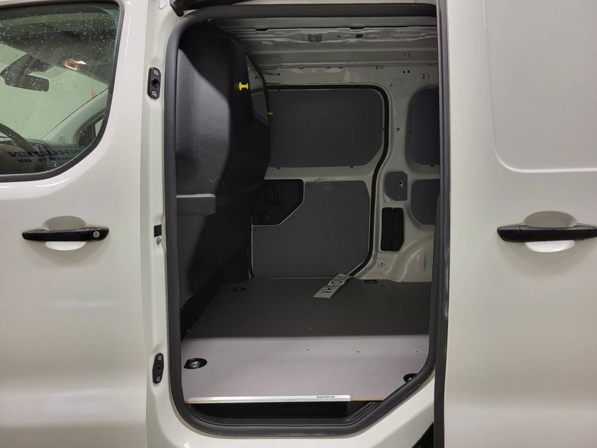 Peugeot Expert Peugeot Expert 2.0BlueHDI 120pk 2X Schuifdeur Imperiaal Euro 6!