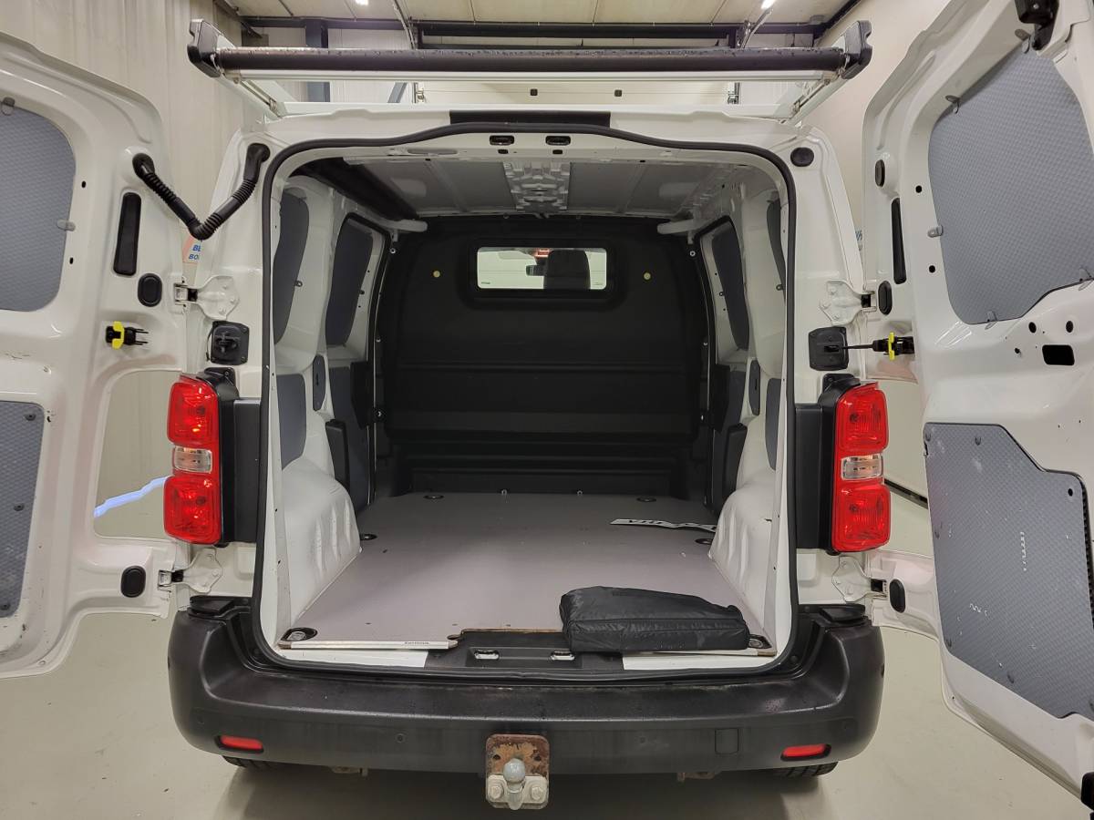 Peugeot Expert Peugeot Expert 2.0BlueHDI 120pk 2X Schuifdeur Imperiaal Euro 6!