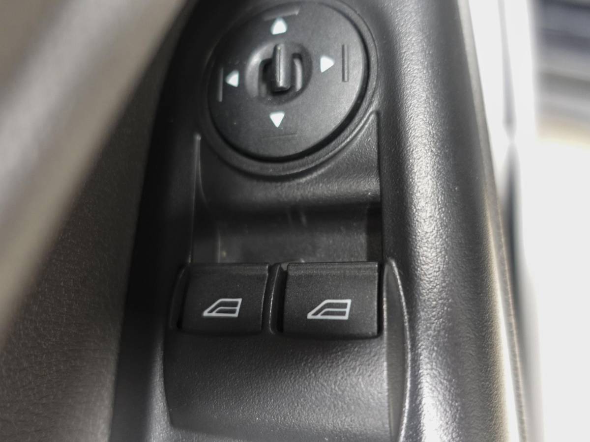 Ford Transit Connect Ford Transit Connect 1.5 EcoBlue Automaat L2 Trend Navigatie Airco Camera Parkeersensoren Cruise Control Trekhaak Betimmering Lichtmetalen Velgen