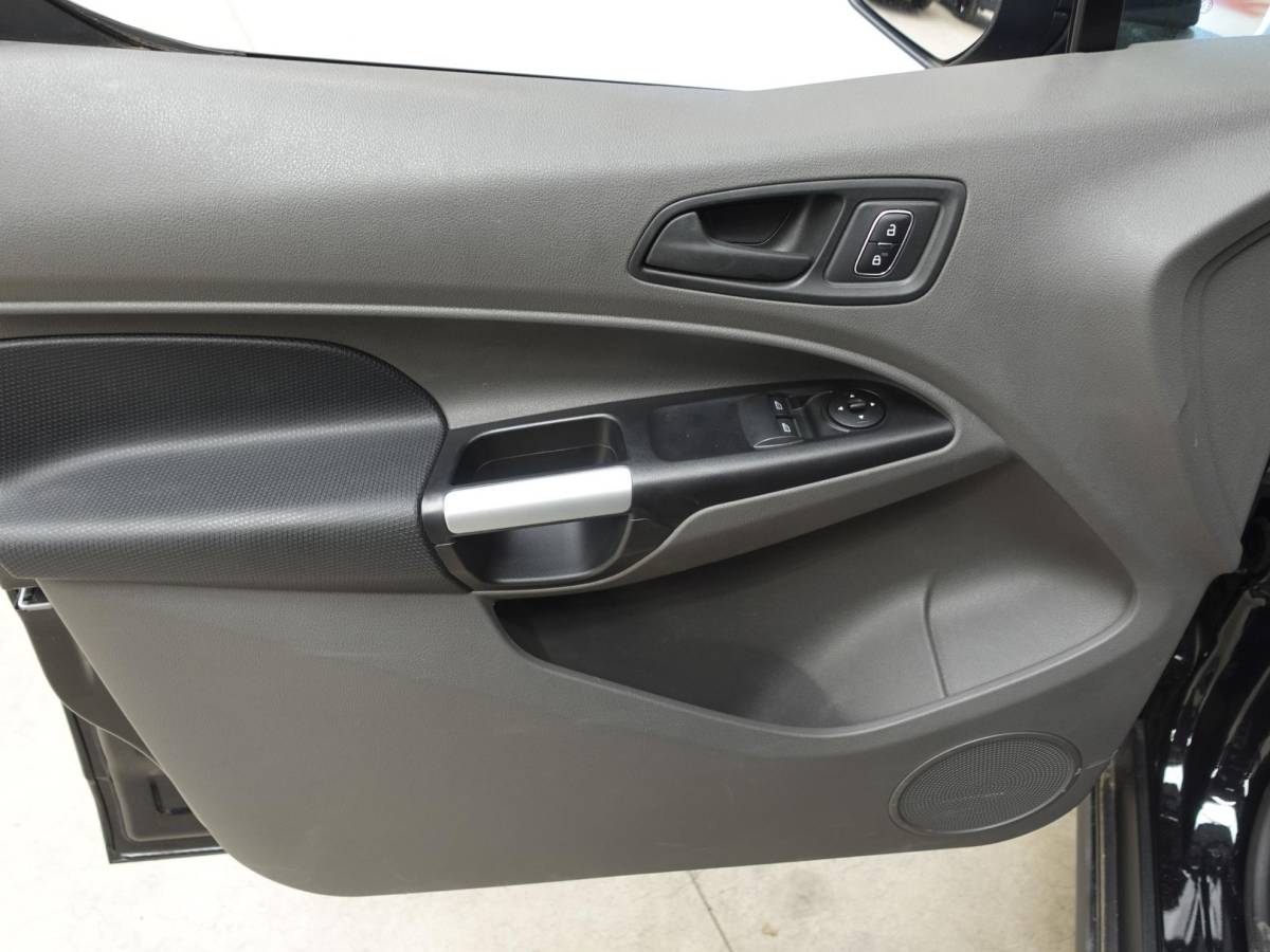 Ford Transit Connect Ford Transit Connect 1.5 EcoBlue Automaat L2 Trend Navigatie Airco Camera Parkeersensoren Cruise Control Trekhaak Betimmering Lichtmetalen Velgen