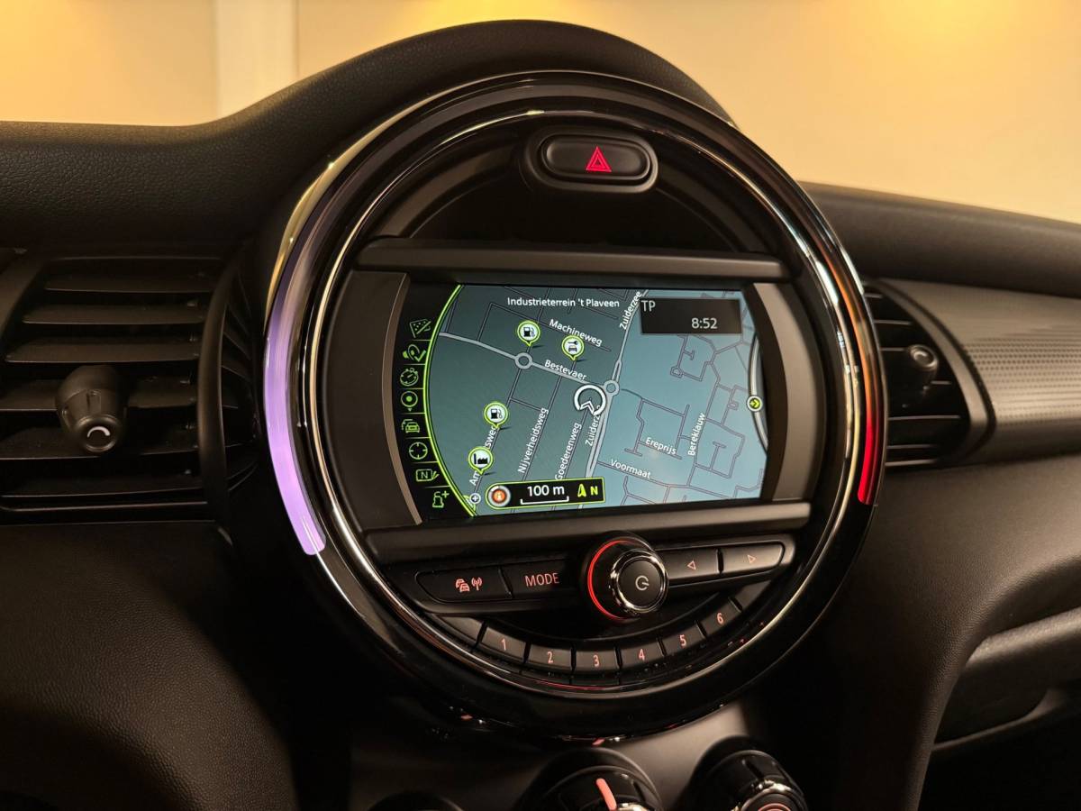 MINI 3-Deurs Mini 3-Deurs 1.5 Cooper Business *Top onderhouden!* Stoelverw.|Cruise|Navi|Neon-ring|PDC|17”|NAP