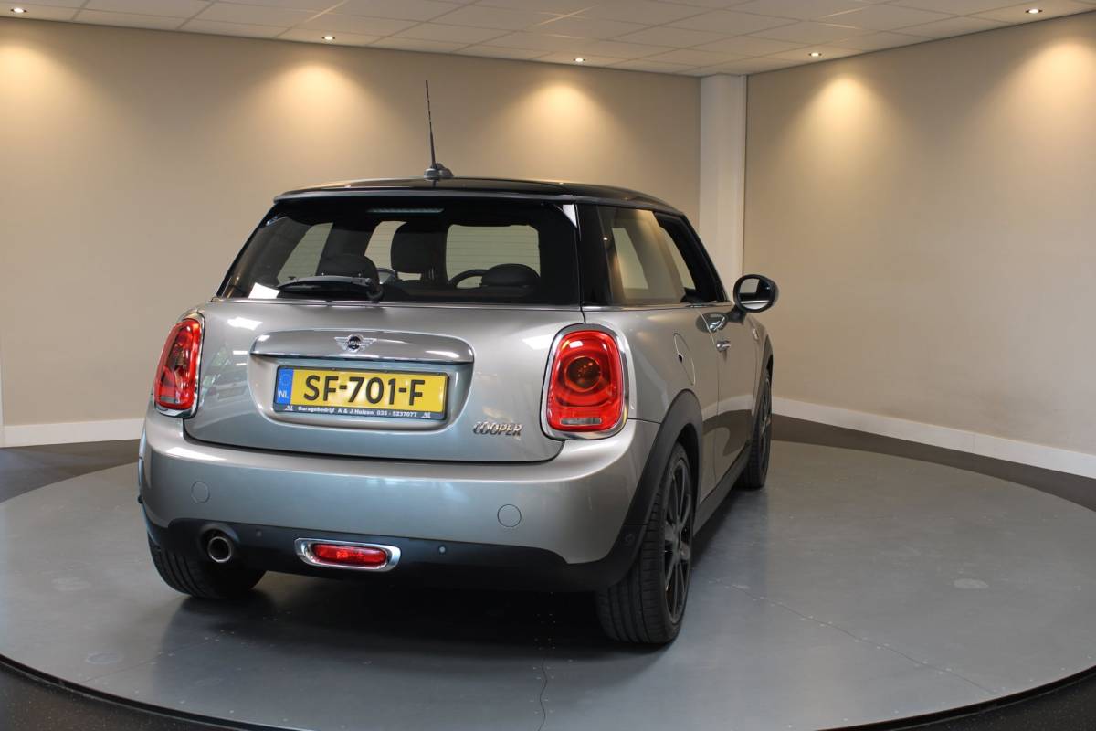 MINI 3-Deurs Mini 3-Deurs 1.5 Cooper Business *Top onderhouden!* Stoelverw.|Cruise|Navi|Neon-ring|PDC|17”|NAP