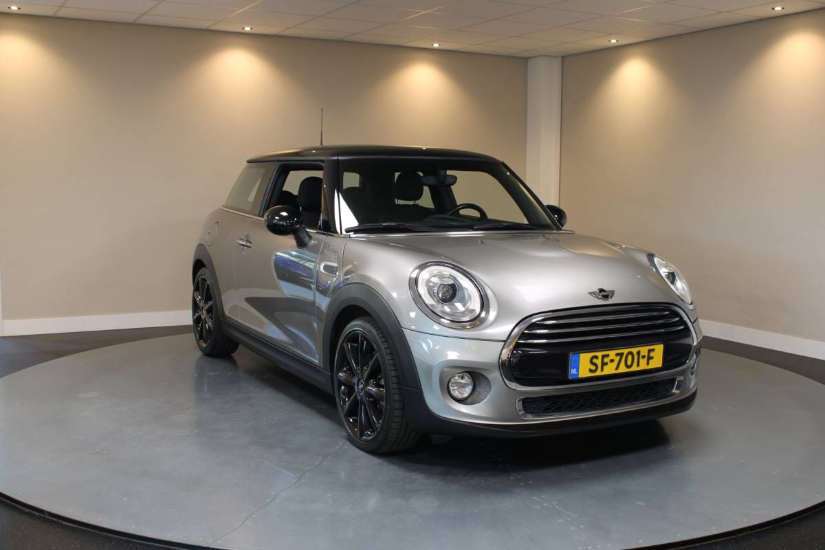 MINI 3-Deurs Mini 3-Deurs 1.5 Cooper Business *Top onderhouden!* Stoelverw.|Cruise|Navi|Neon-ring|PDC|17”|NAP