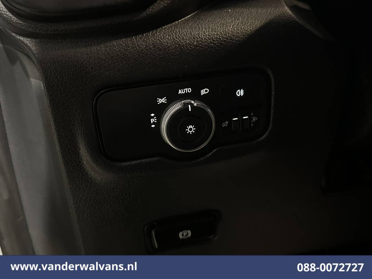 Mercedes-Benz Vito Mercedes-Benz Vito 116 CDI 164pk 2025 Model L2H1 Euro6 Airco | Camera | Navigatie | Adaptieve Cruisecontrol Stoelverwarming, Parkeersensoren, Bijrijdersbank