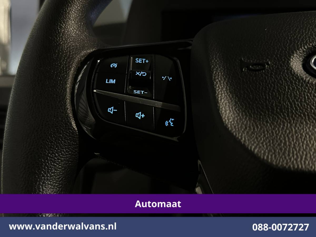Ford Transit Custom Ford Transit Custom 2.0 TDCI 136pk Automaat L1H1 Euro6 Airco | Camera | LED | Apple Carplay | Cruisecontrol Android Auto, Verwarmde voorruit, Parkeersensoren, Bijrijdersbank