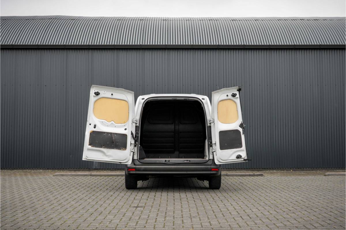 Mercedes-Benz Citan Mercedes-Benz Citan 108 CDI L1 Pro | LED | 1e Eigenaar | Camera | Carplay | Cruise | Airco