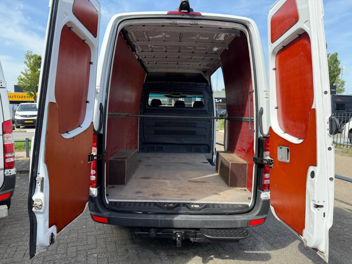 Mercedes-Benz Sprinter Mercedes-Benz Sprinter 319 CDI V6 L2H2 Euro 6 | 3.5T Trekhaak | Automaat | Airco