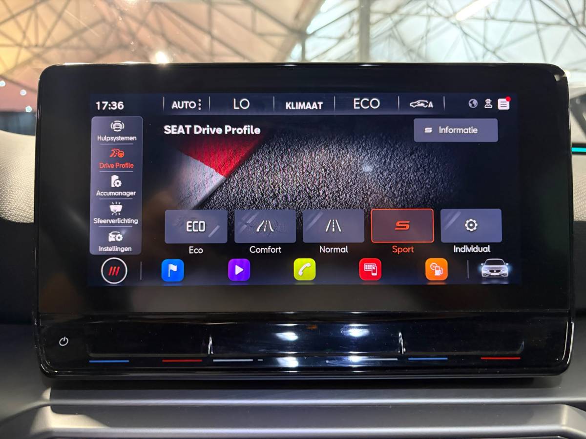 SEAT Leon Seat LEON 1.4 TSI eHybrid PHEV FR Business Intense Pano Camera Memory Seats