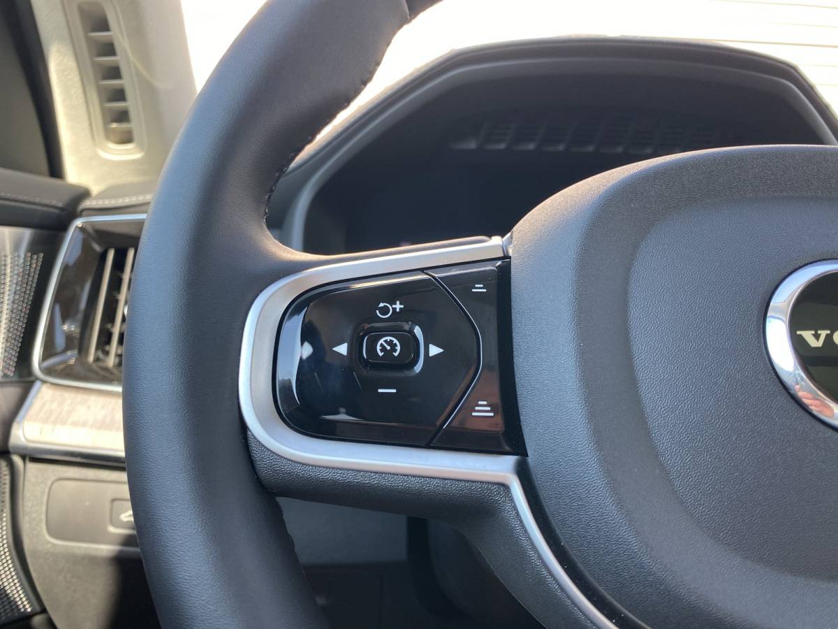 Volvo XC90 Volvo XC90 2.0 T8 Plug-in hybrid AWD Ultra Dark / Bowers & Wilkins / Luchtvering / Trekhaak / 360 camera /