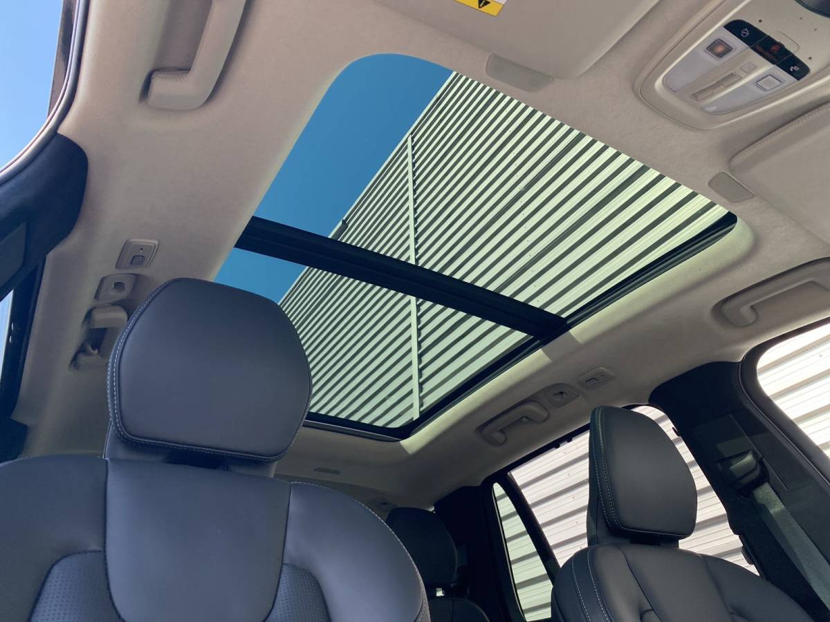 Volvo XC90 Volvo XC90 2.0 T8 Plug-in hybrid AWD Ultra Dark / Bowers & Wilkins / Luchtvering / Trekhaak / 360 camera /