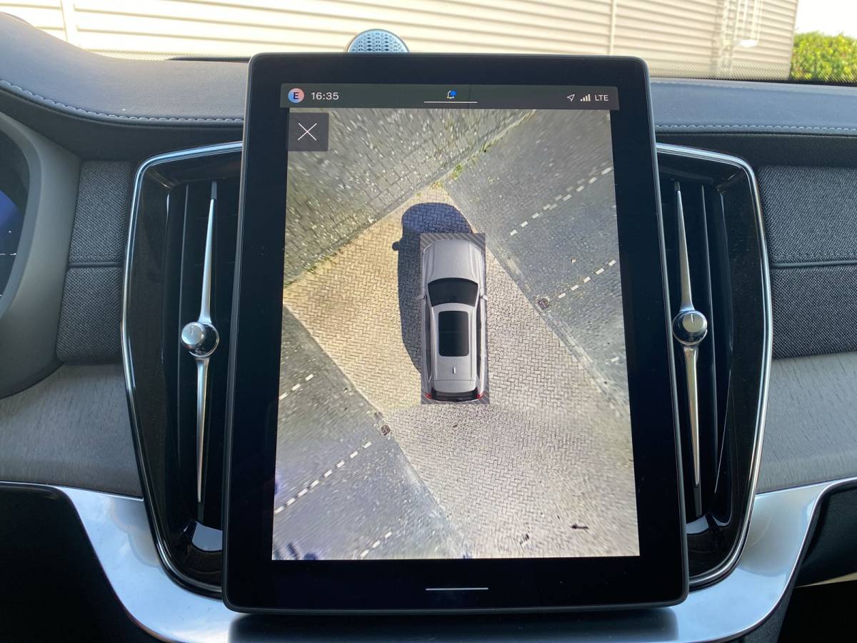 Volvo XC90 Volvo XC90 2.0 T8 Plug-in hybrid AWD Ultra Dark / Bowers & Wilkins / Luchtvering / Trekhaak / 360 camera /