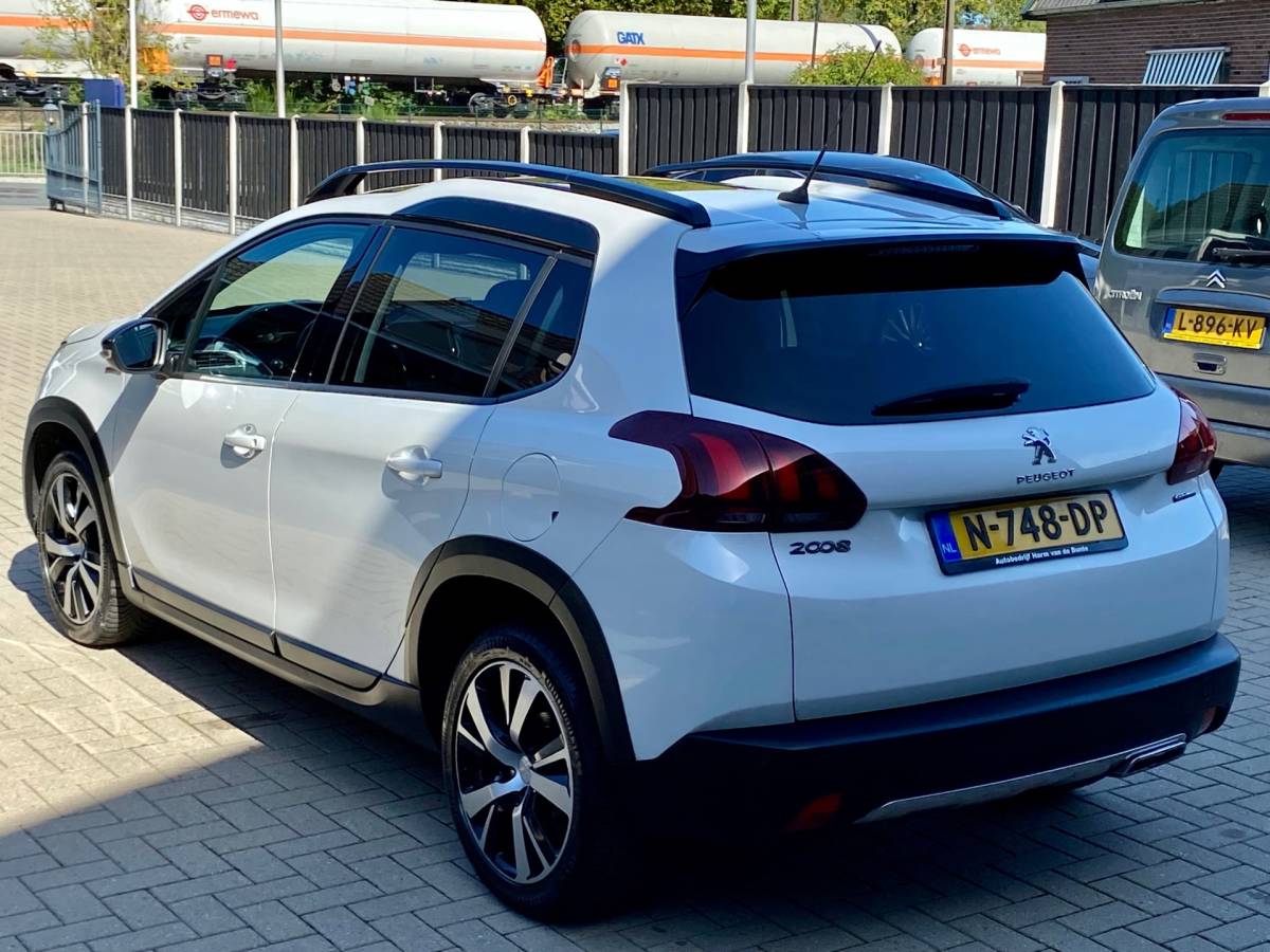 Peugeot 2008 Peugeot 2008 1.2 PureTech GT-line PANO NAVI XENON CRUISE PDC CLIMA LED AUTOMAAT
