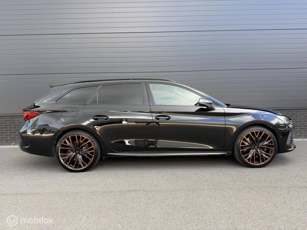 CUPRA Leon Sportstourer CUPRA Leon Sportstourer 1.4 e-Hybrid VZ Copper Edition VOL!