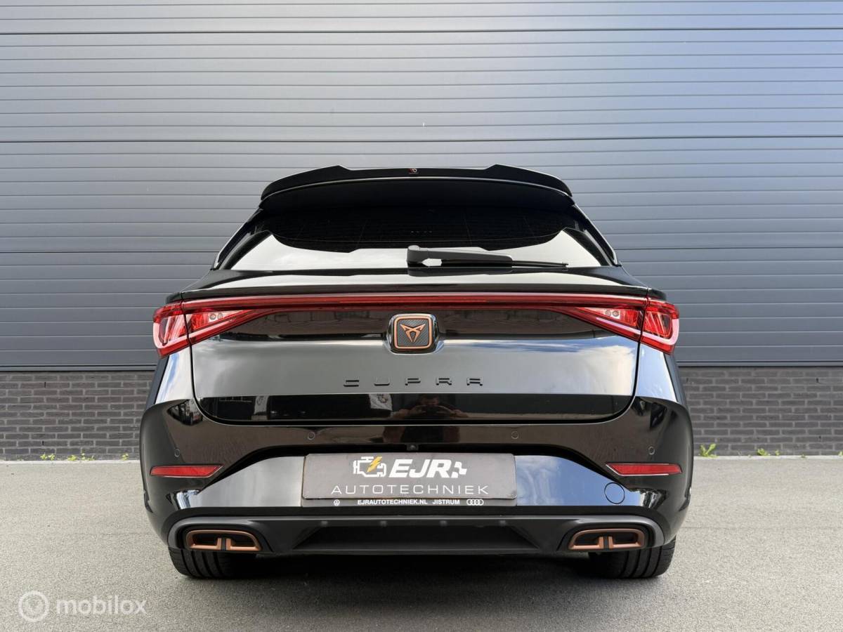 CUPRA Leon Sportstourer CUPRA Leon Sportstourer 1.4 e-Hybrid VZ Copper Edition VOL!