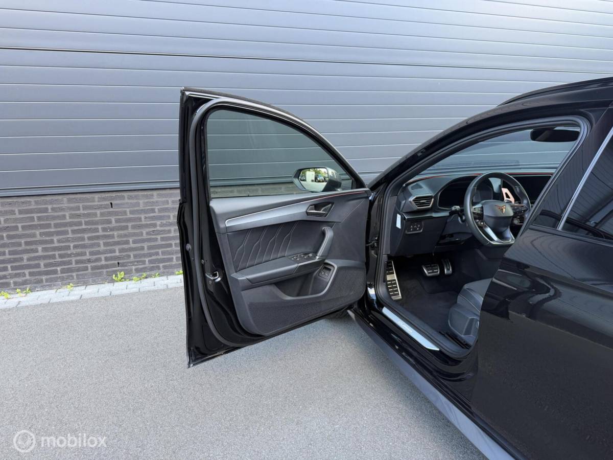 CUPRA Leon Sportstourer CUPRA Leon Sportstourer 1.4 e-Hybrid VZ Copper Edition VOL!