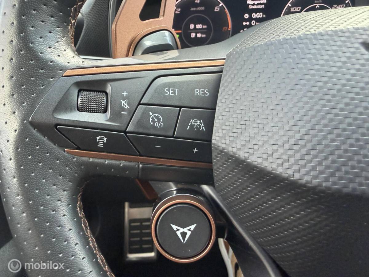 CUPRA Leon Sportstourer CUPRA Leon Sportstourer 1.4 e-Hybrid VZ Copper Edition VOL!